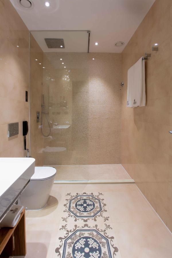 D'Avenue Boutique Hotel Accra Haatso Bagian luar foto